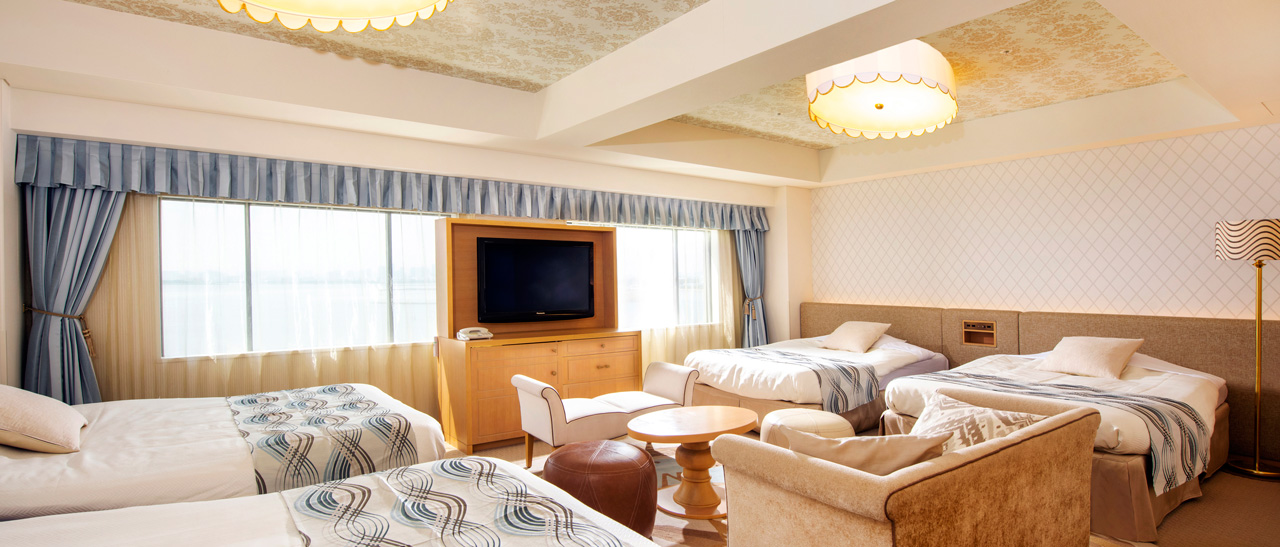 castle-room